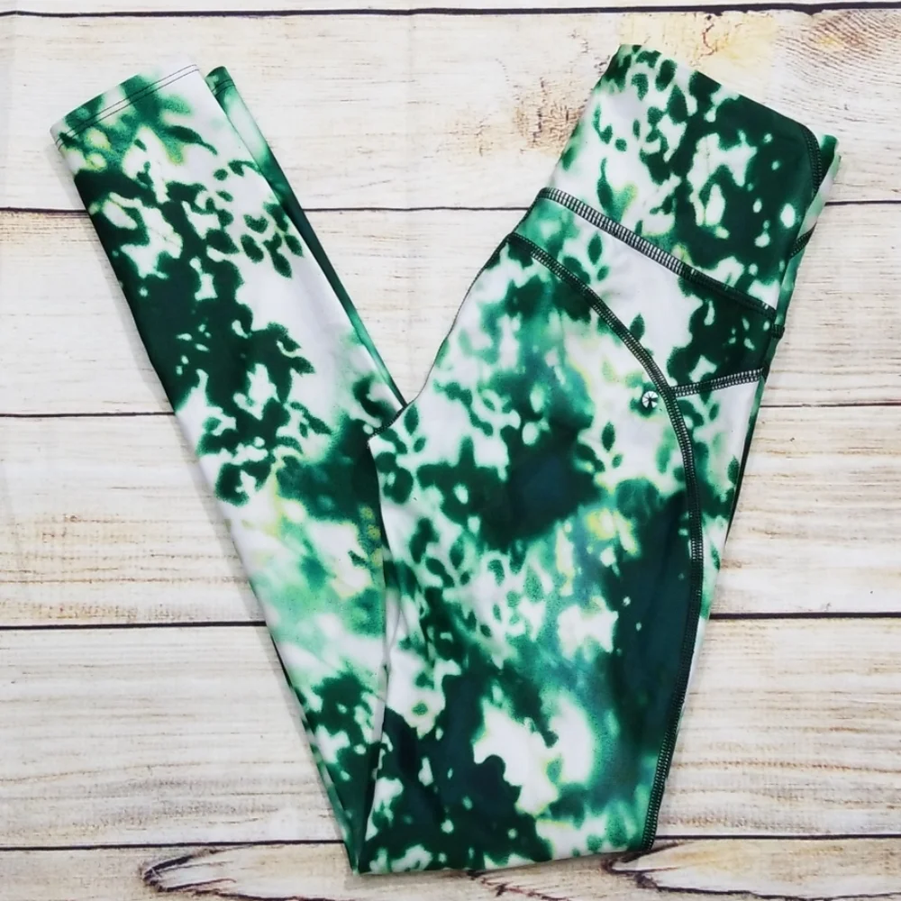 Ghost Flower Green Tie Dye Leggings
